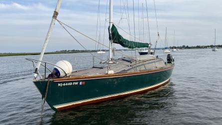 Stratus 926 Silmaril, in water