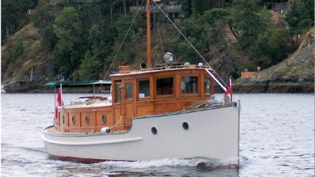 MERVA, 40' pilothouse cruiser, built by F. W. Morriss. Photo: CYA.