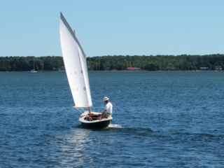 le Canard first sail
