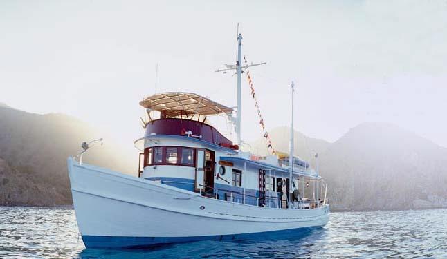 DICKIE WALKER ex-TRAVELER, 63' Eldredge-McInnis trawler yacht.