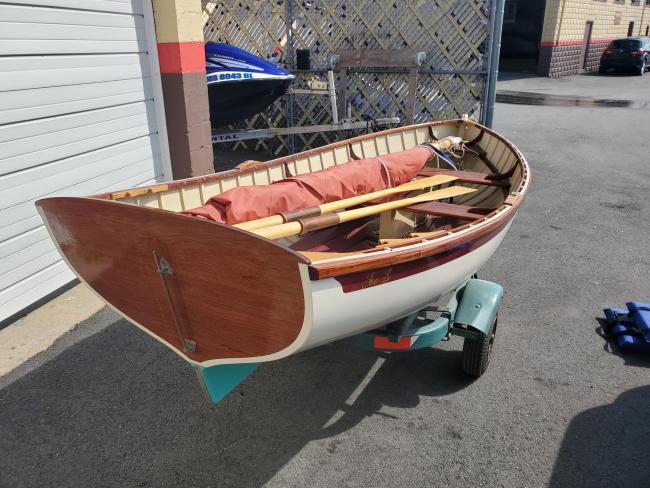 Catspaw Dinhgy, on trailer view of stern and starboard side