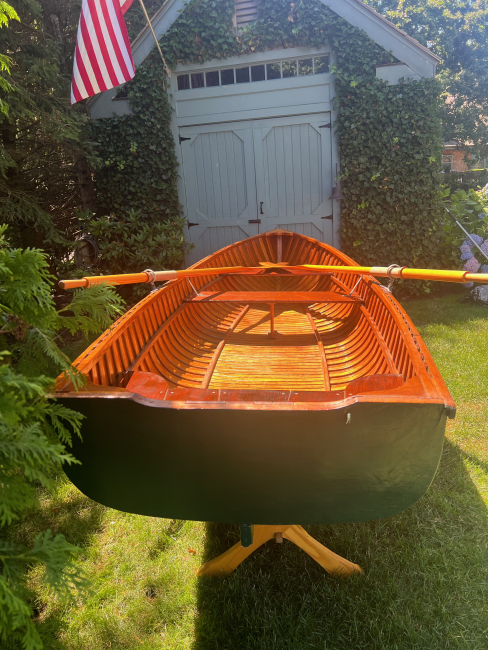 Classic Wooden Rowboat 12' Classic Wooden Rowboat 12', stern side view