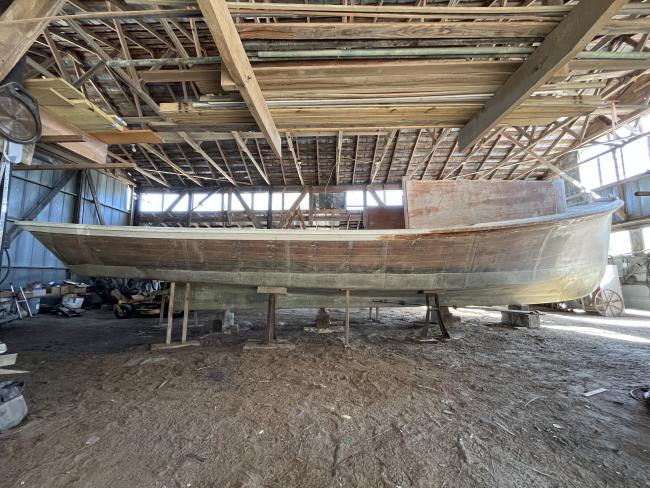 Core Sound Sink Netter style round stern, in storage, starboard side