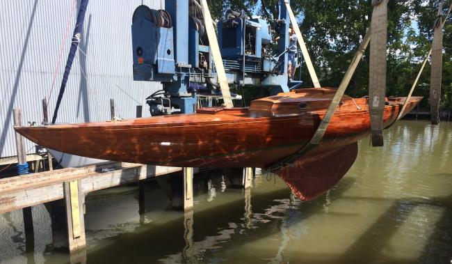 1935 22-Square-Meter Sloop, "Lancea", inside suspended