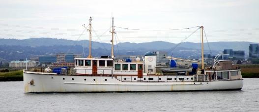 PASADO MAÑANA served as USCG R/V POLARIS 1968-2015.