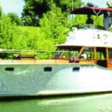 GATSBY, a Stephens Bros. fly-bridge power cruiser.