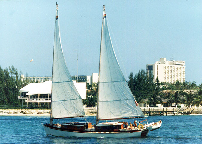 TERESA sailing in Nassau Harbor.