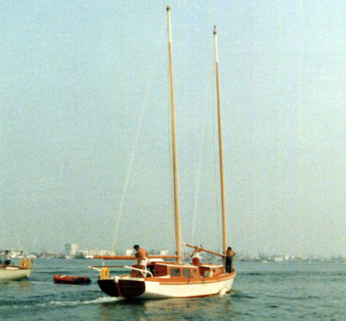The Exuma 44 TERESA DE ISLA MORADA en route to the 1985 WoodenBoat 