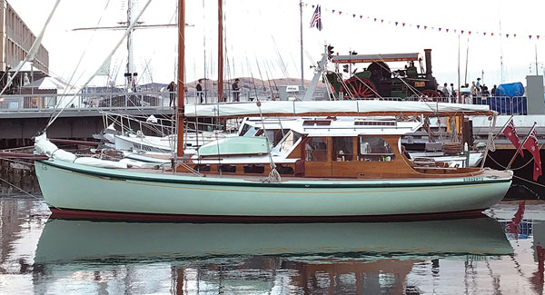 Motorsailer JANE