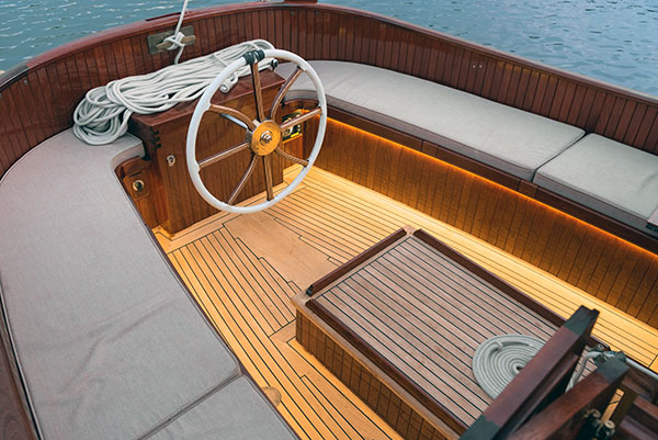 LIBELLULE’s teak sole and mahogany trim