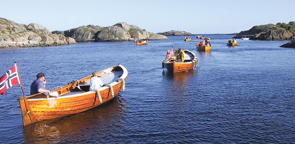 A flotilla of snekker