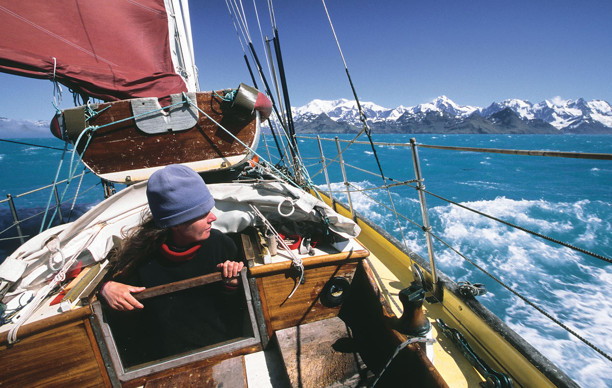 The stranded three-masted bark BAYARD.