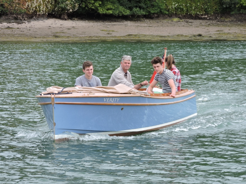 mantua police boat motor launch 1:35 scale wood ship kit