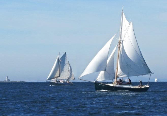 KATIE & GINNY, a Blue Moon keel cutter. KATIE & GINNY, a Blue Moon keel cutter.