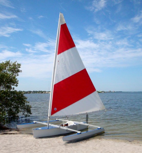 Slingshot 16 - A Quick & Nimble 1-Person Trimaran Slingshot 16 Trimaran