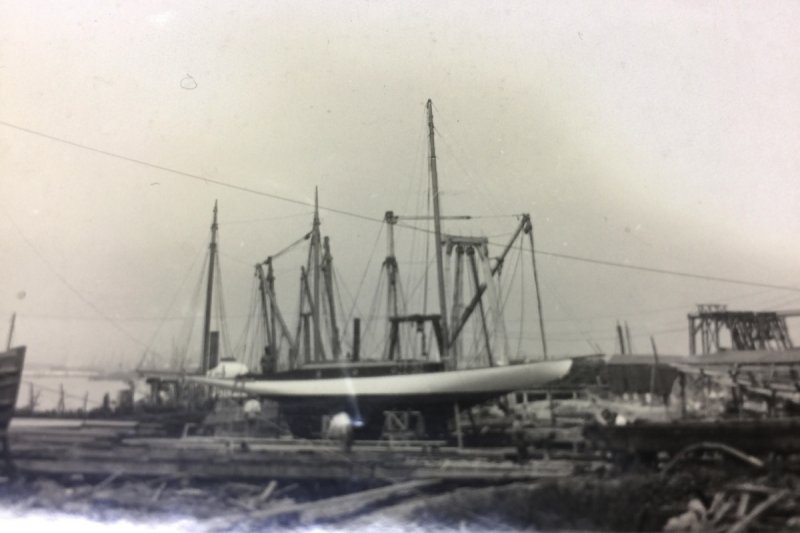 PRONTO II on the ways, Stone Boat Yard, Oakland, CA 1914. PRONTO II on the ways, Stone Boat Yard, Oakland, CA 1914.