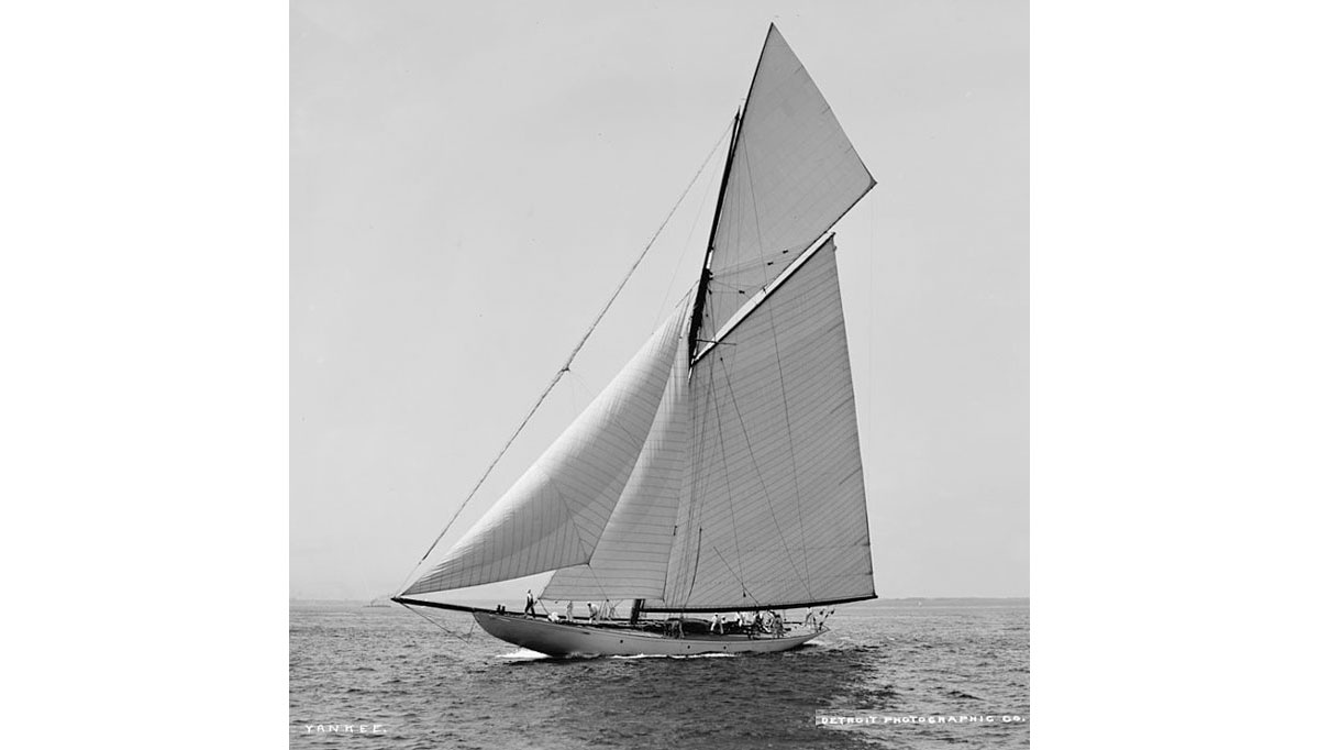 The NY70 YANKEE sailing.