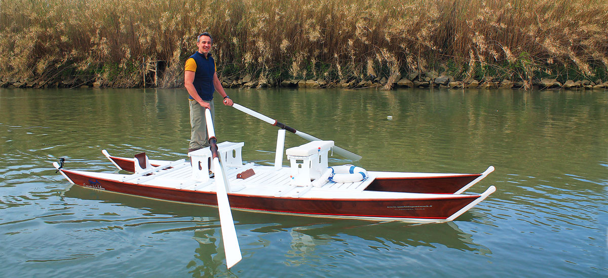 Oar-powered catamaran