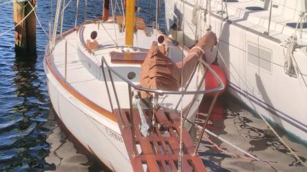 1939 Alden Coastwise Cutter, in water bow view