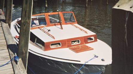 22' Calkins Bartender (Project Boat), docked starboard side bow view