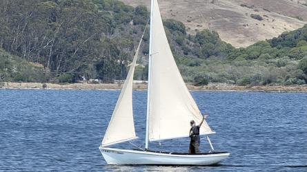 Buzzards Bay 14, undersail