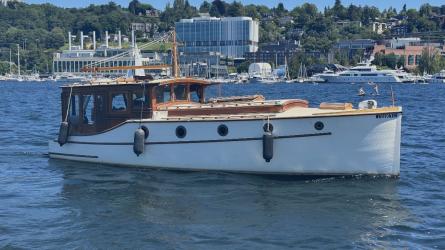 1928 Classic Vic Franck Sea Queen Yacht, in water starboard side view