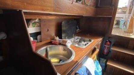 TAHITI KETCH 1978, view inside