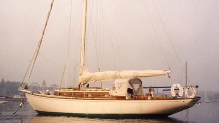 Tor 40; ALOFT, in water starboard side view