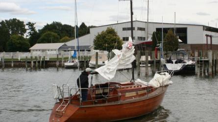 1985 HD-750 Mahogany Sloop 1985 HD-750 Mahogany Sloop
