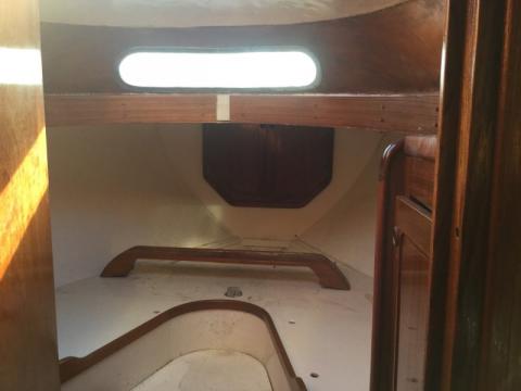 47' Ted Carpentier Ketch Sea Wings  V Berth