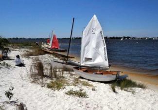 Ozona Pram at Atsena Otie Key, May 2016.