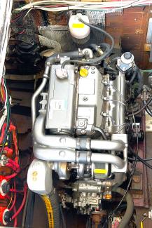 1972 Custom Sedan Cruiser, engine