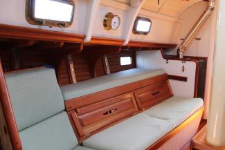 2012 40' Gartside Yawl, seating area