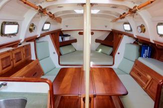 2012 40' Gartside Yawl, dining area