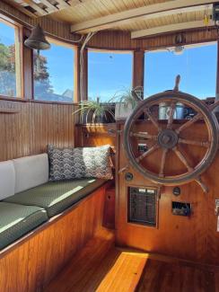 1973 PNW Trawler Live Aboard, wheel/helm