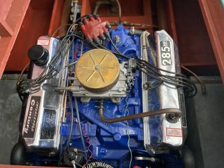 1966 Century Arabian 19’ Ford Interceptor 285hp, engine