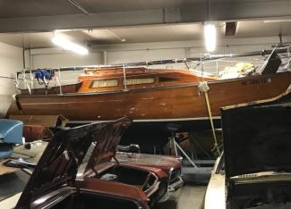 1985 HD-750 Mahogany Sloop