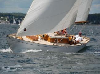 sloop designed by John Braidwood