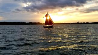 FIDDLERS GREEN, a T. Harrison Butler Englyn keel cutter.