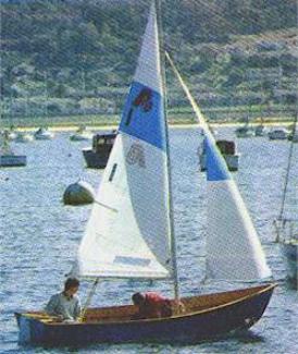 Argie 15 3:1 plywood dinghy