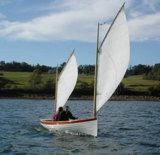 Coquina under sail