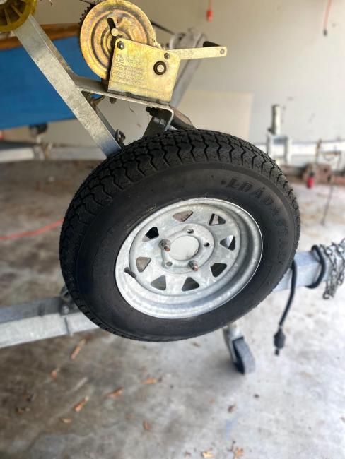 2018 Wooden Seaskiff, trailer tire
