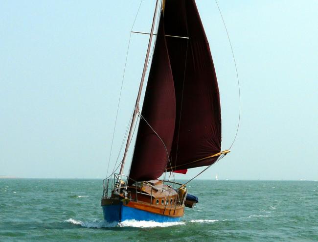 26ft Maurice Griffiths 'Athene' design, undersail, portside view