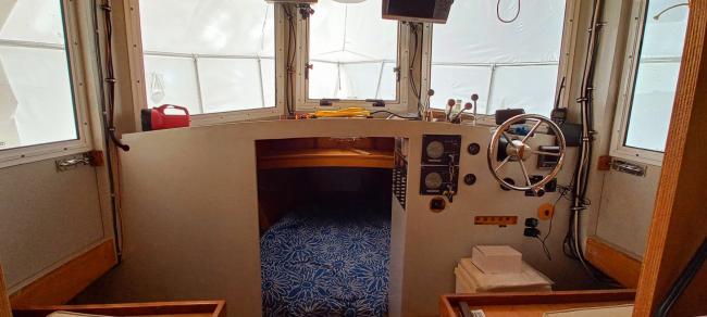 36' DEVLIN TRAWLER, 2012, view inside