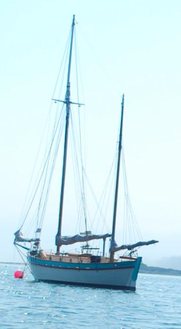 1948 John Hanna 30' Tahiti Ketch, in water starboard side view
