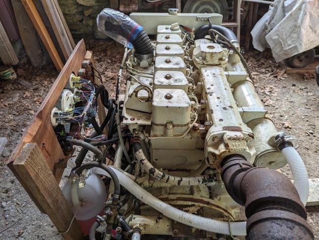 Cummins 6B5.9m with gear