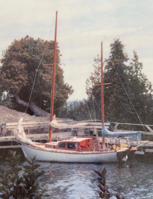 H-28 Ketch, in water, port side view