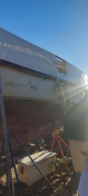 Eldridge-McInnis Magellan 35, on stands in yard view underneath sun beaming