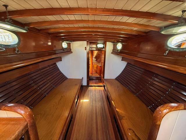 Herreshoff Original H-28 Bright Star, view interior