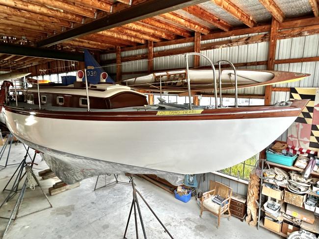 Spirit 39’ Sloop, inside on stands, starboard side view